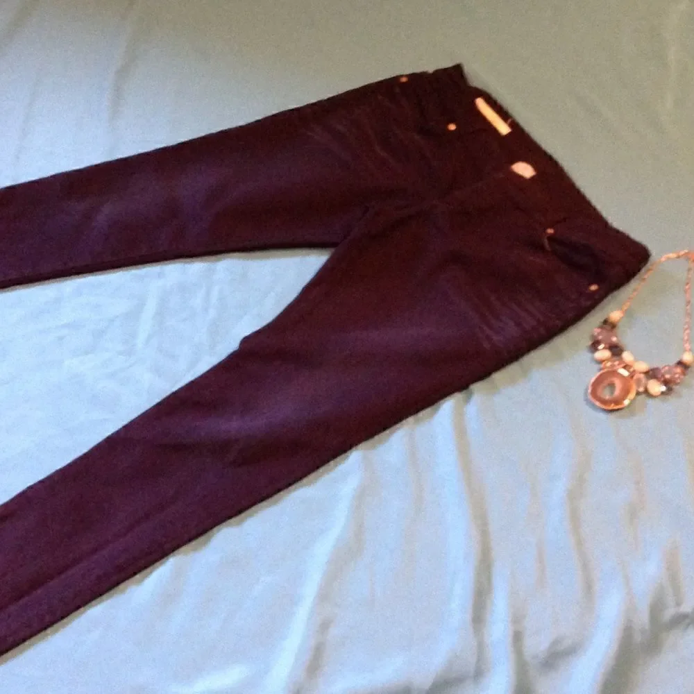 Ladies denim leggings in size 17 by Decree